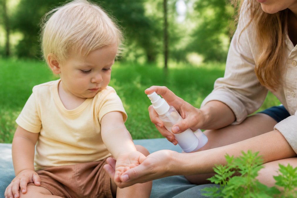 Best Natural Bug Spray for Toddlers: Safe & Effective