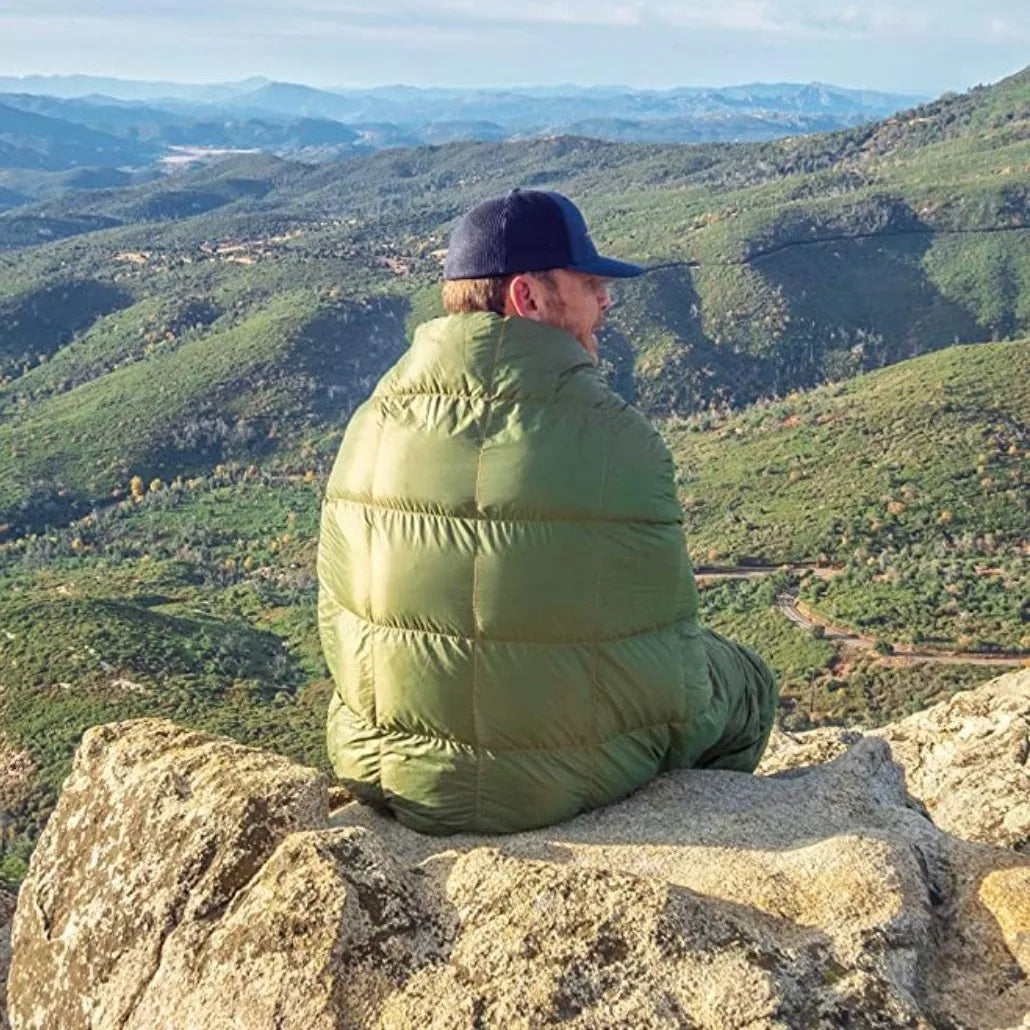 All-Season Lightweight Camping Blanket Green